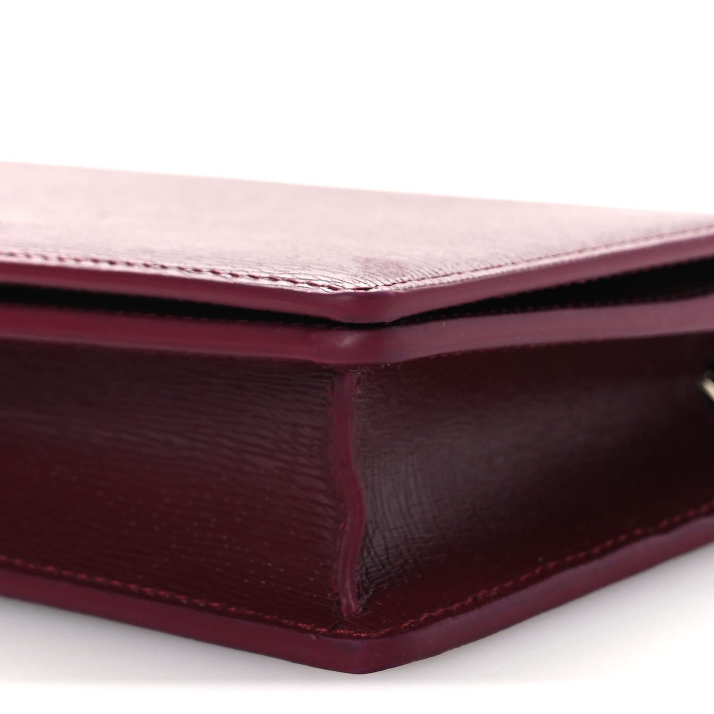Textured Calfskin Script Logo Wallet On Chain Rosso Ancora
