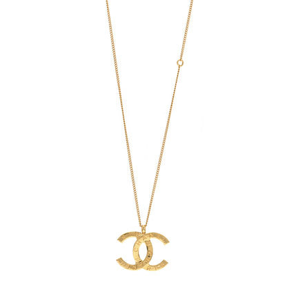 Chanel Metal CC Paris Button Necklace Gold 1 of 3