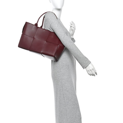 Bottega Veneta Nappa Maxi Intrecciato Medium Arco Tote Barolo 2 of 12