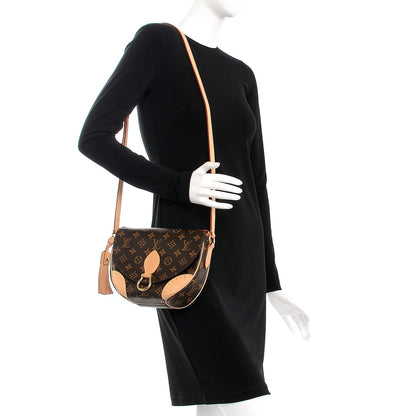 Louis Vuitton Monogram Saint Cloud 2 of 7