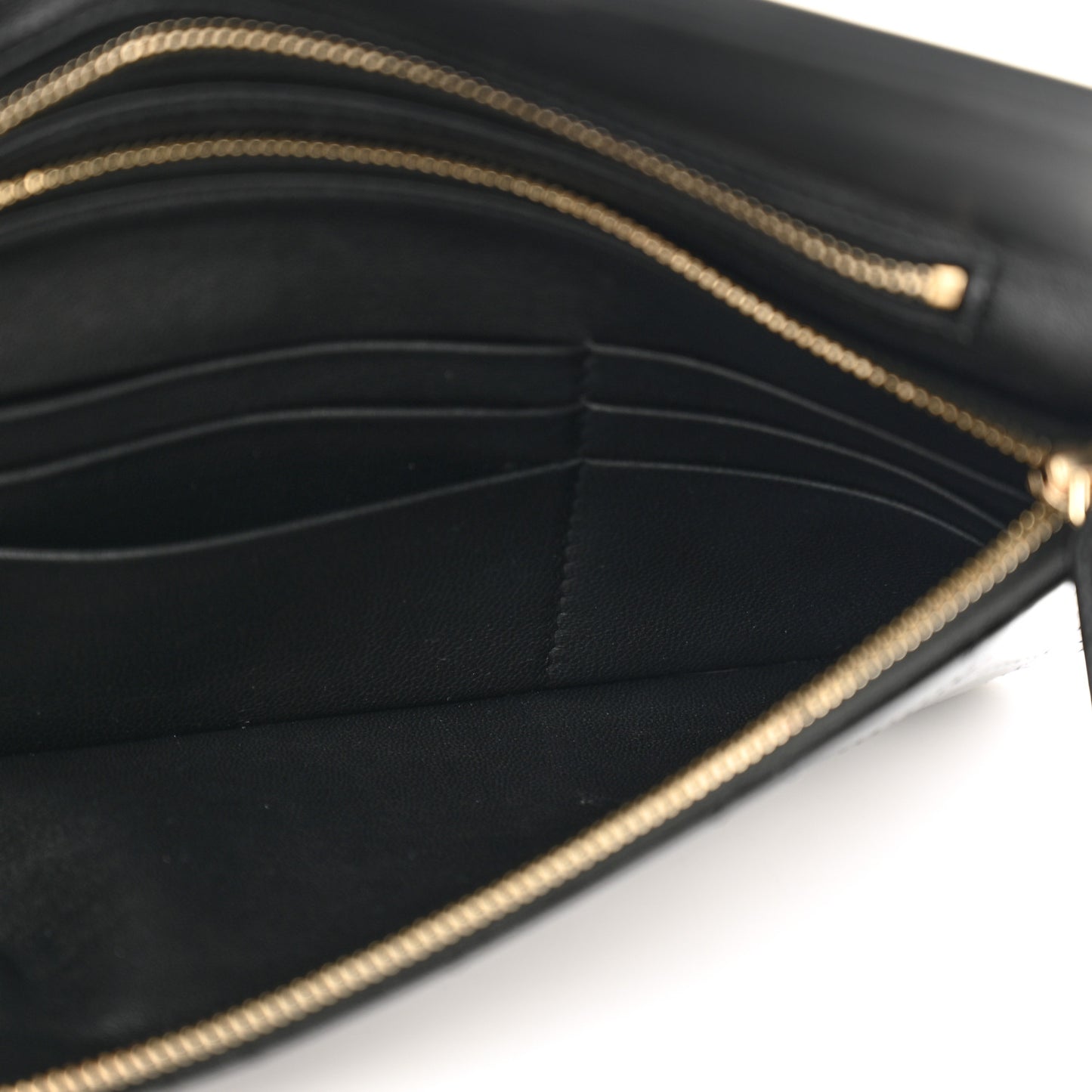 Shiny Crumpled Calfskin Small 31 Pouch Black