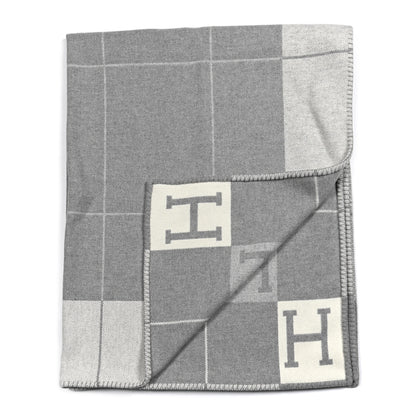 Hermes Wool Cashmere Avalon III Blanket Ecru Gris Clair 2 of 3