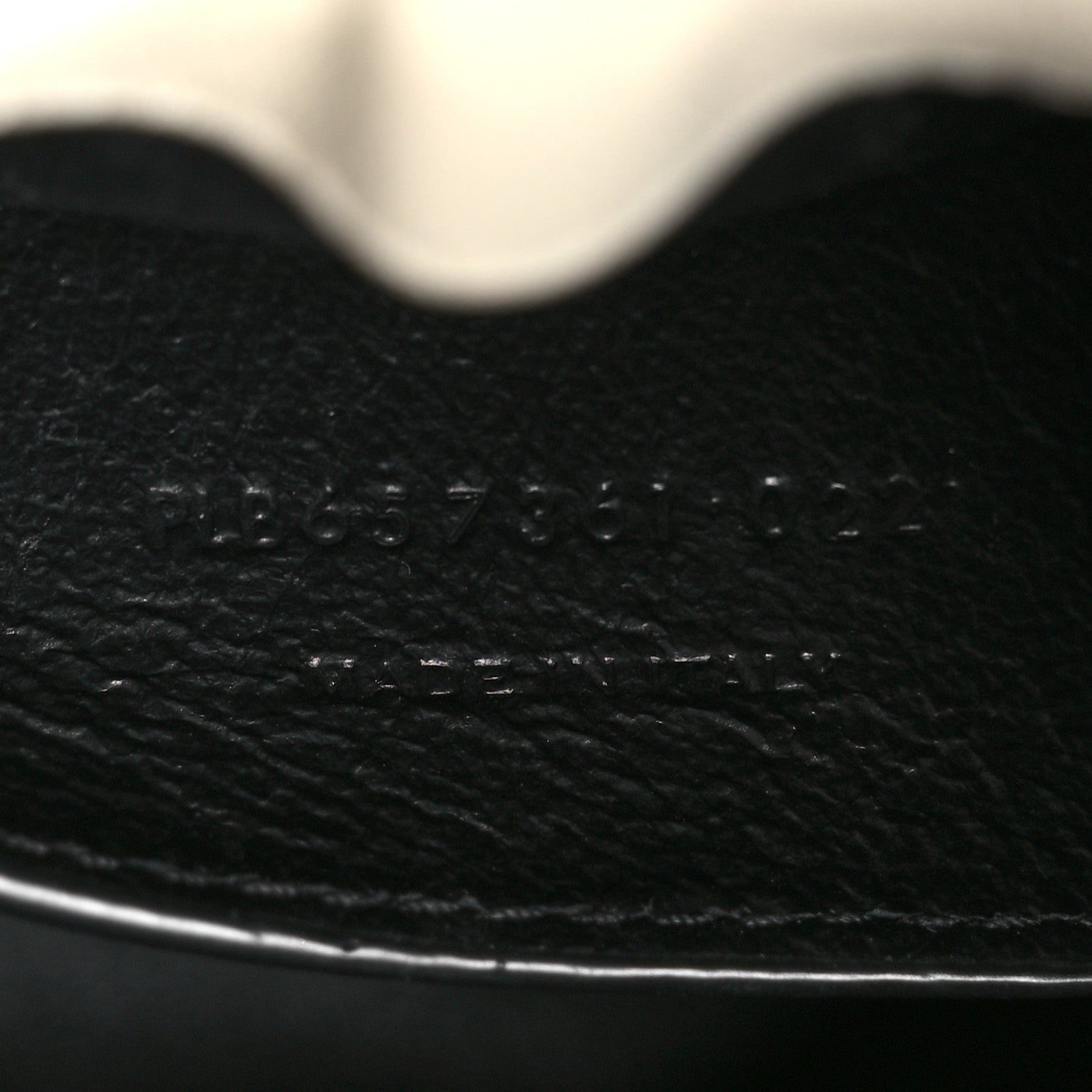 Saint Laurent Lambskin Quilted Monogram Baby Victoire Chain Clutch Blanc Vintage 7 of 10