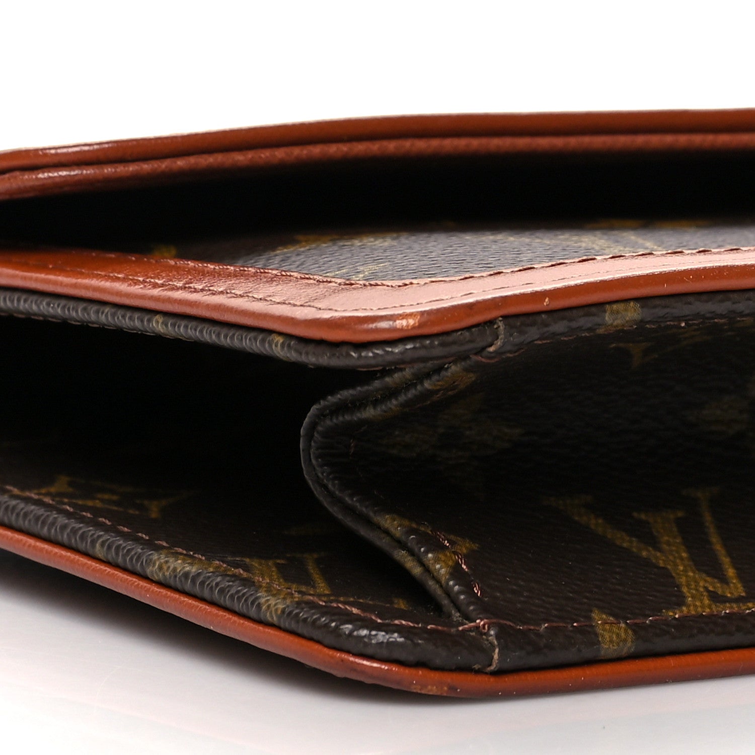 Louis Vuitton Monogram Pochette Dame 26 8 of 9