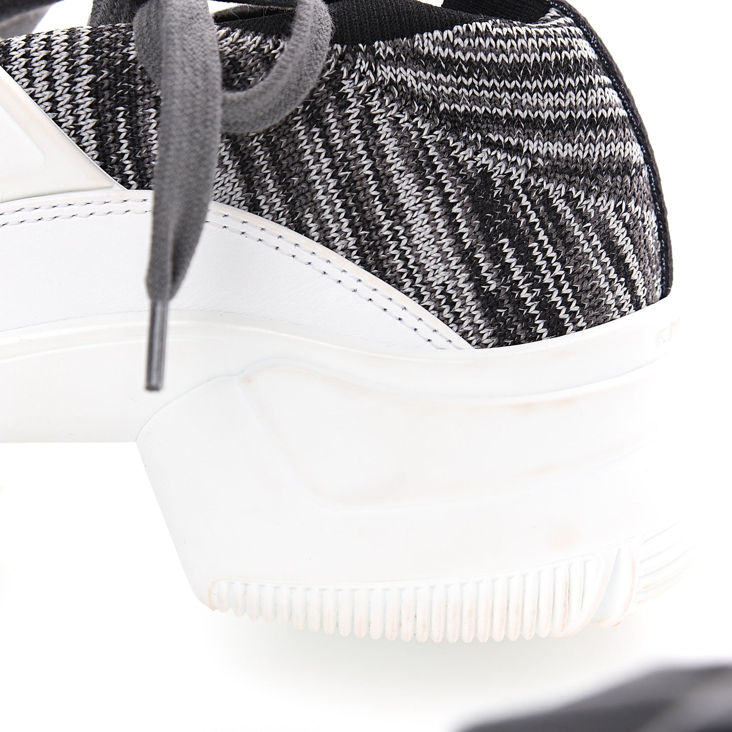 Calfskin Neoprene Jaw Low Sneakers 36 Grey