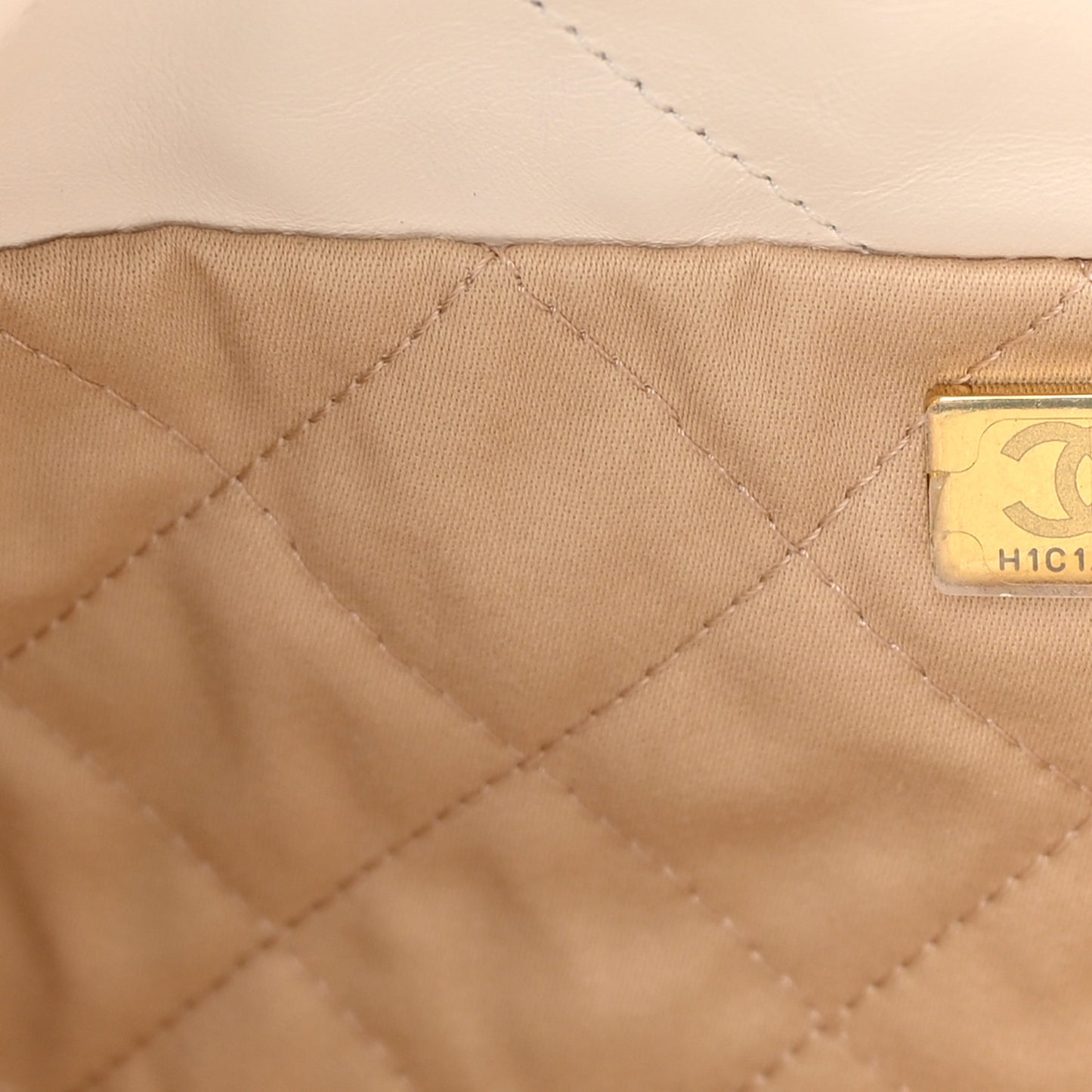 Shiny Calfskin Quilted Small Chanel 22 White