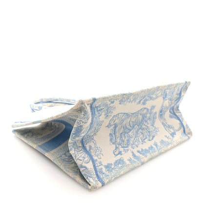 Christian Dior Canvas Embroidered Medium Dioriviera Toile De Jouy Book Tote Light Blue 4 of 9