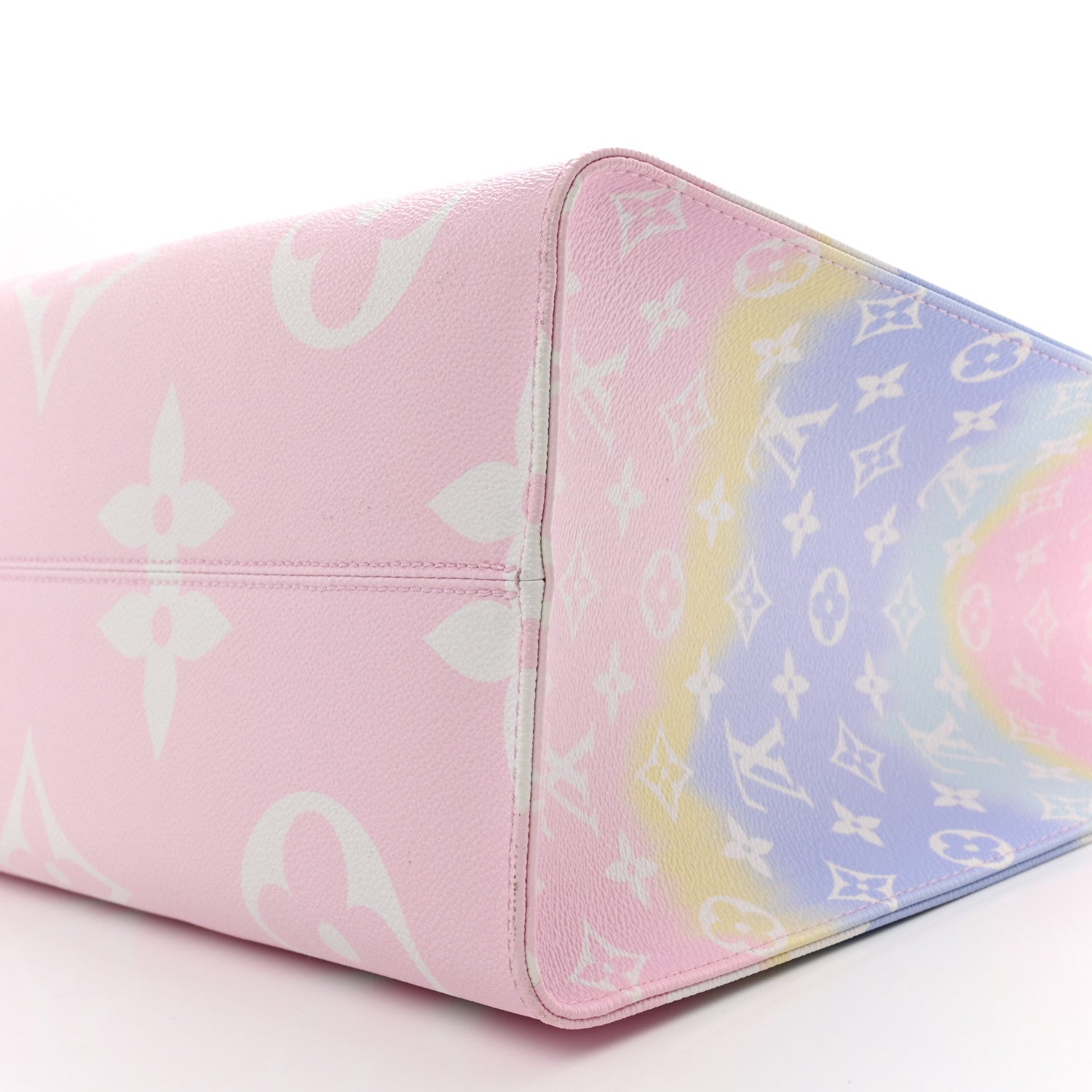 Louis Vuitton Monogram Escale Onthego GM Pastel 9 of 9