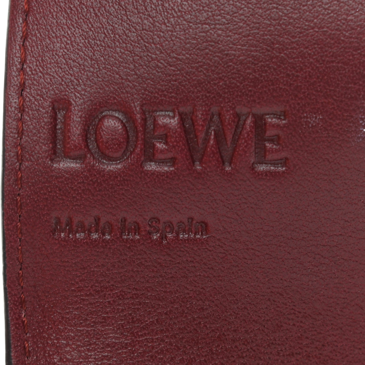 Loewe Pebble Grain Calfskin Anagram Small Vertical Wallet Berry 6 of 10