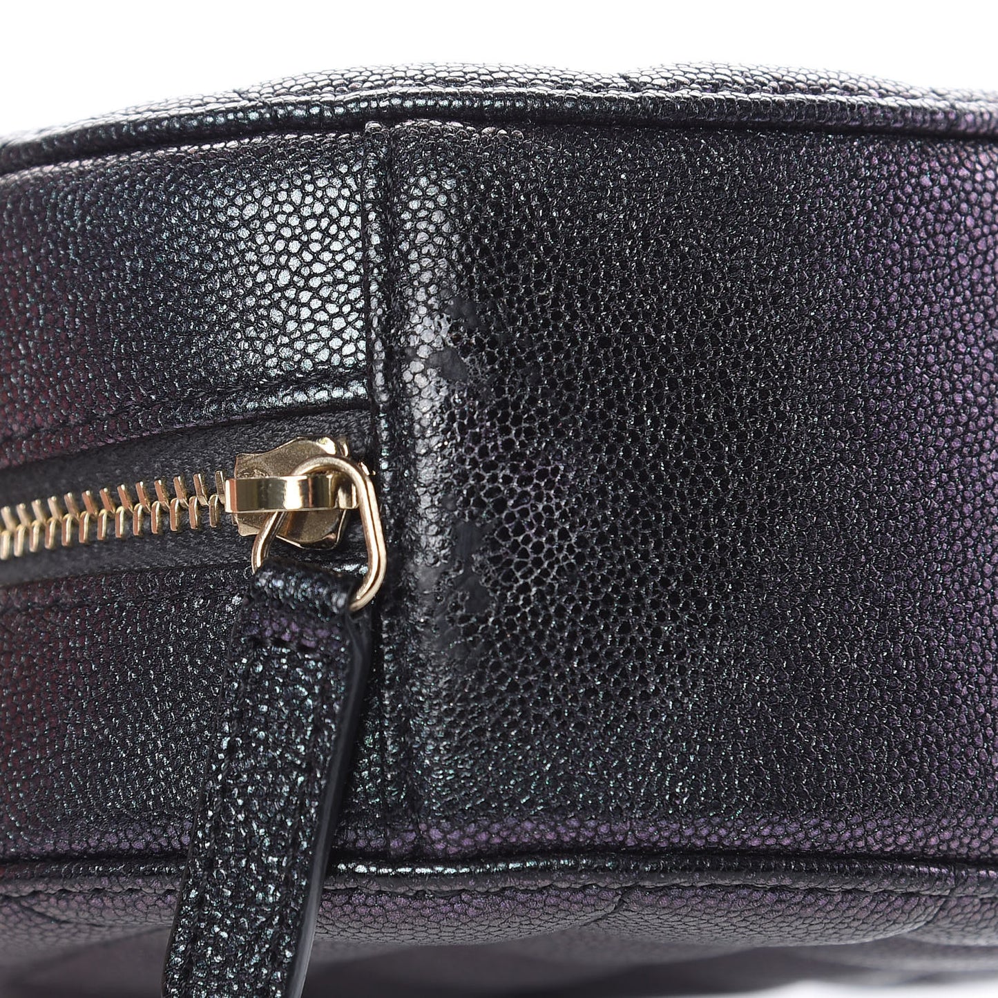 Iridescent Caviar Quilted Round Clutch With Chain Black