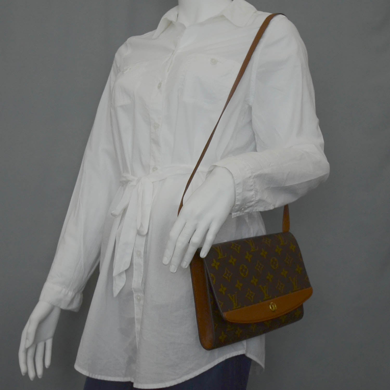 Louis Vuitton Monogram Pochette Bordeaux 2 of 12