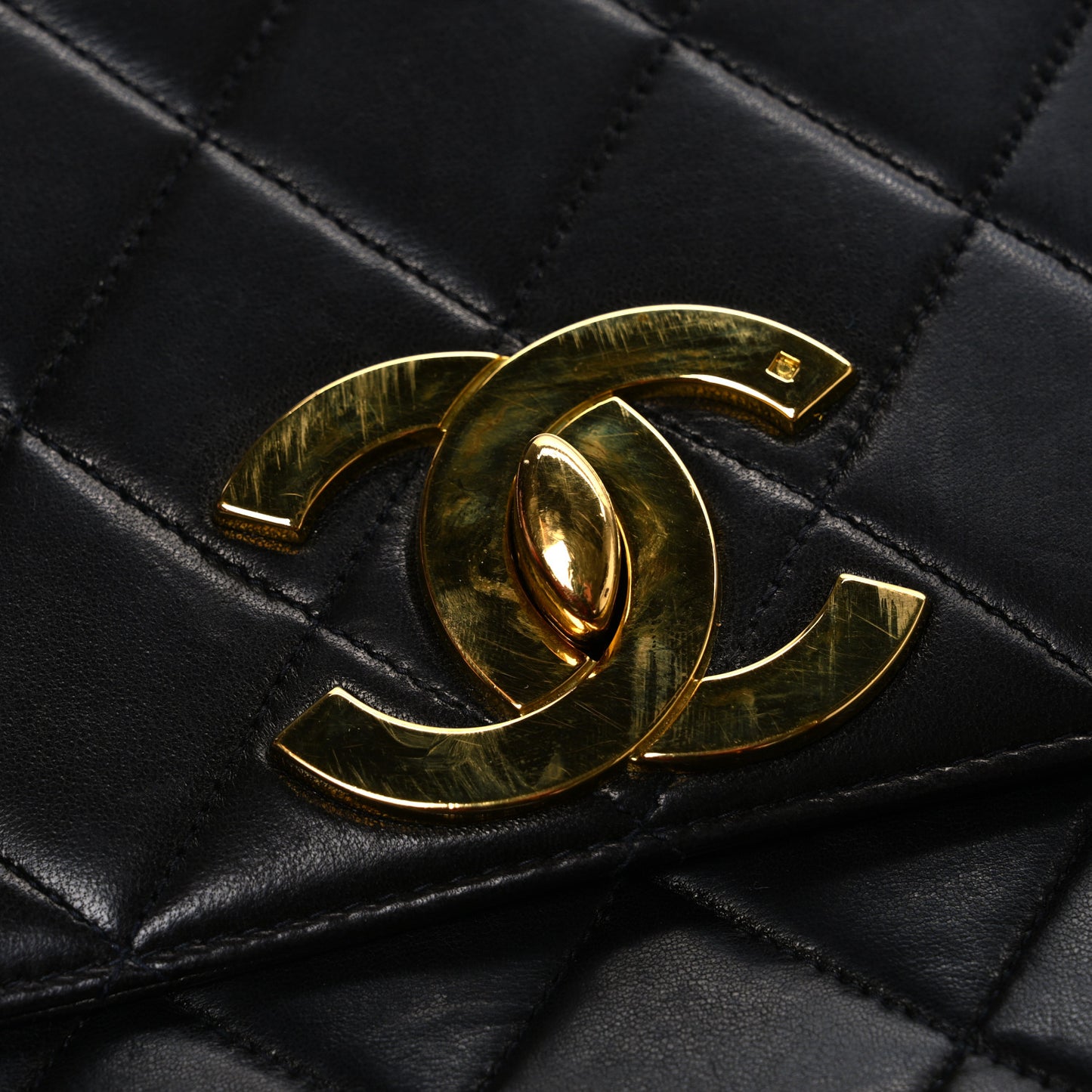 Lambskin Quilted Medium Single Flap Black