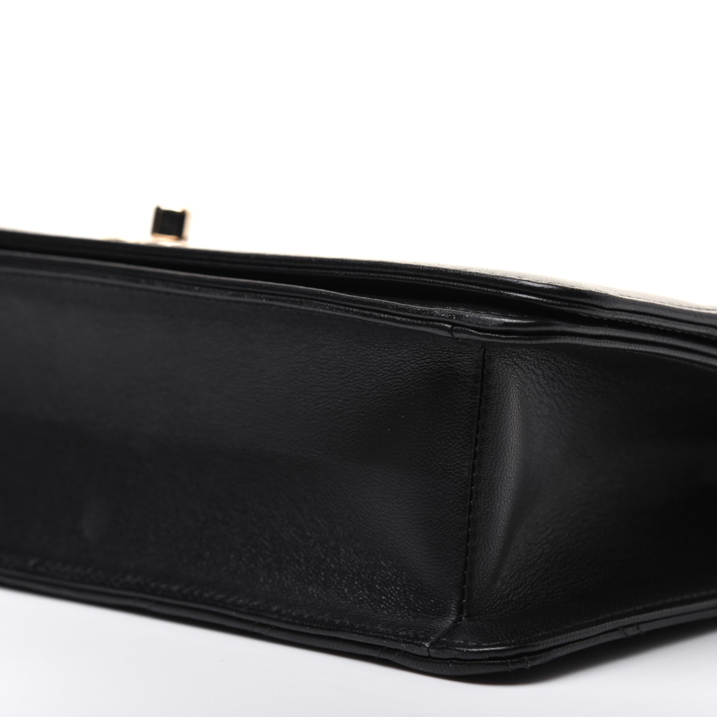 Lambskin Chevron Quilted Flap Black