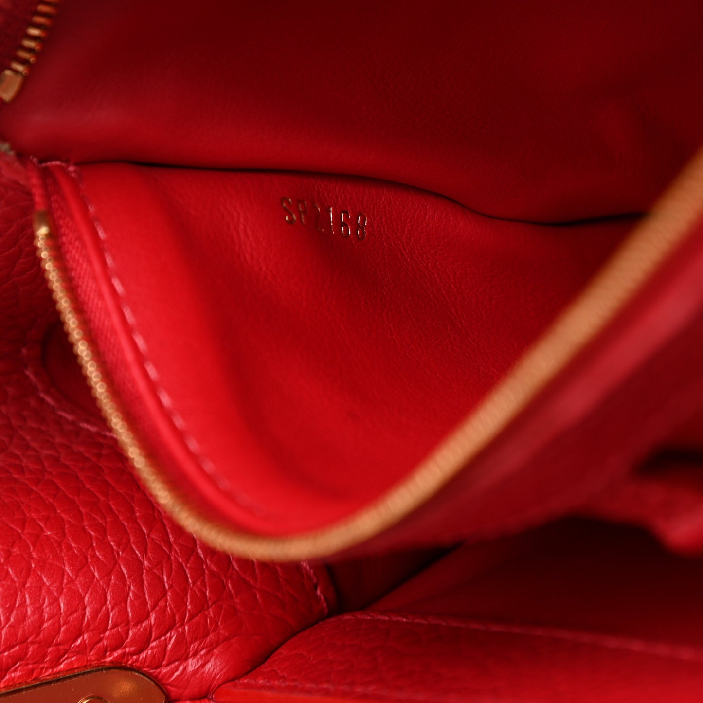 Taurillon Capucines PM Rubis