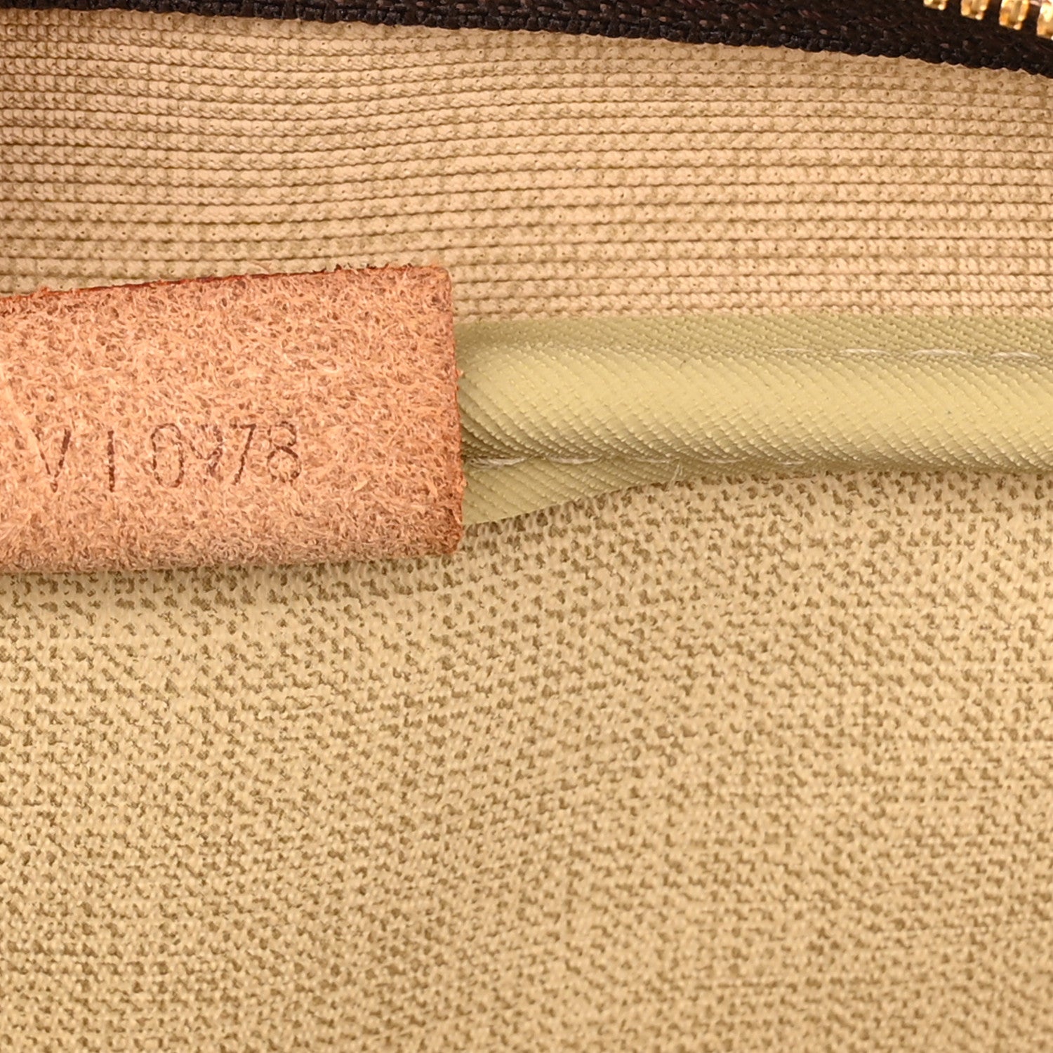 Louis Vuitton Monogram Deauville 7 of 13