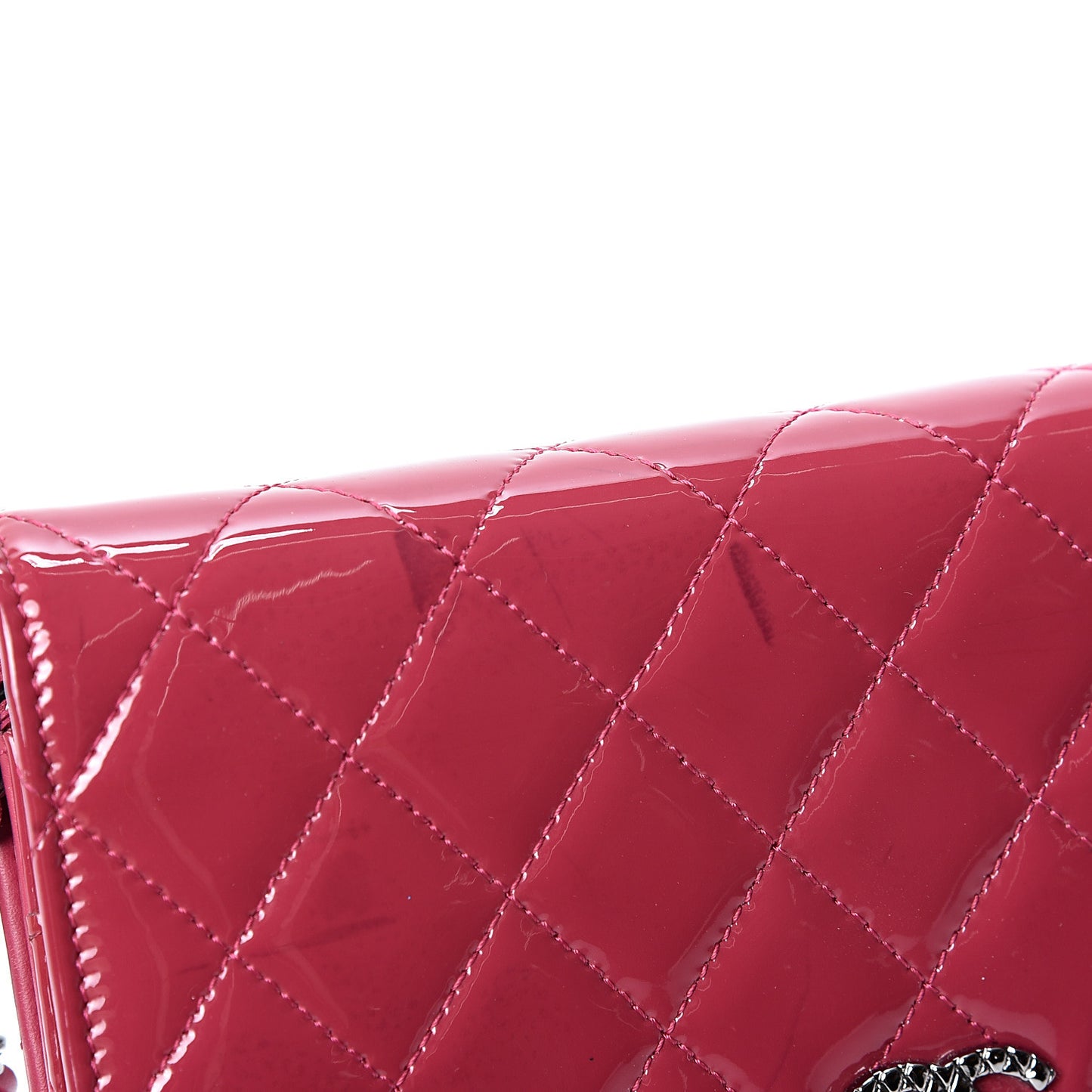 Patent Quilted Brilliant Wallet On Chain WOC Dark Pink