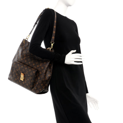 Louis Vuitton Monogram Metis 2 of 10