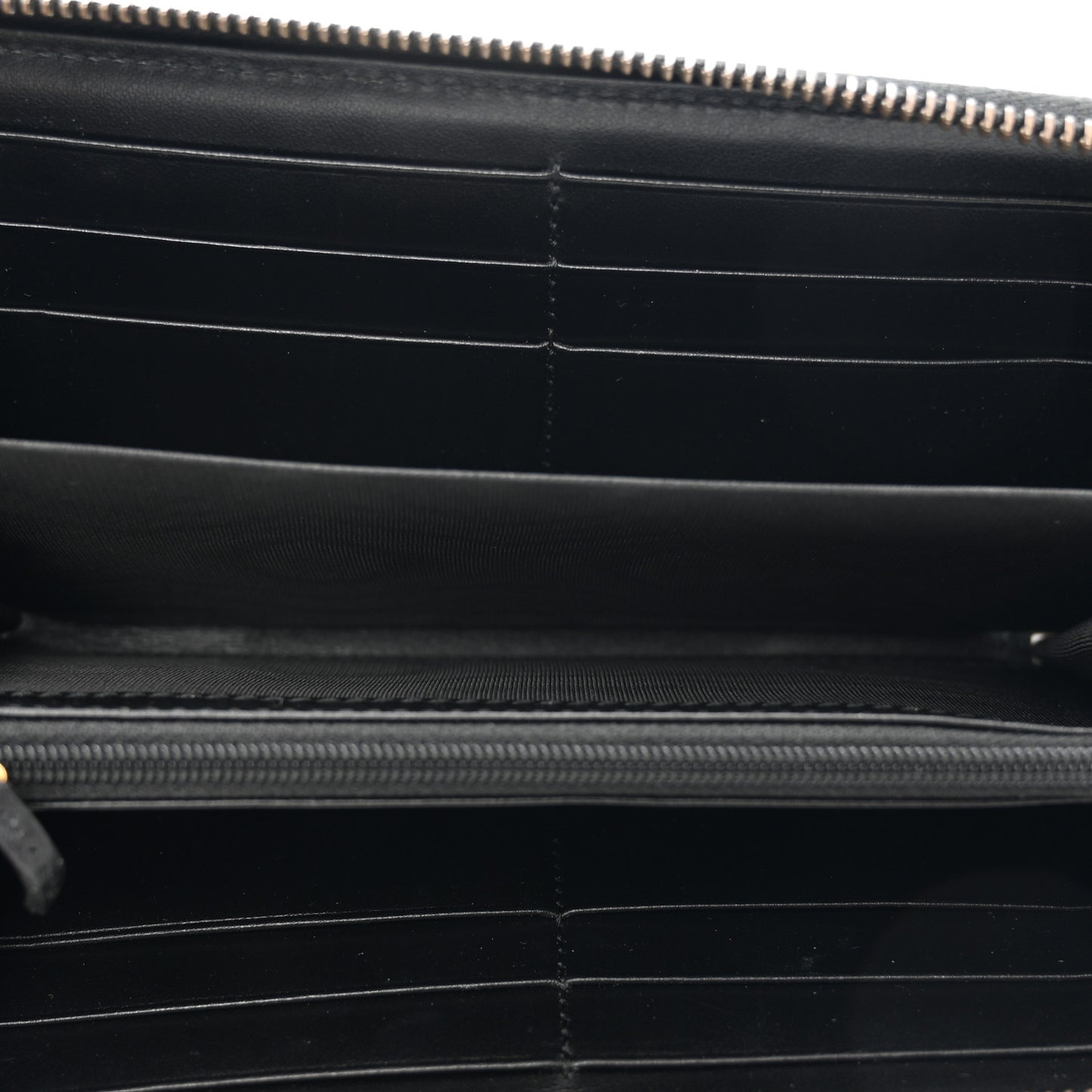 Calfskin Matelasse GG Marmont Zip Around Wallet Black