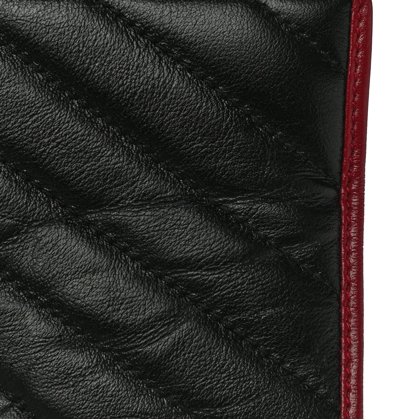 Vintage Effect Calfskin Matelasse Diagonal Torchon GG Marmont Chain Wallet Black Romantic Cherry