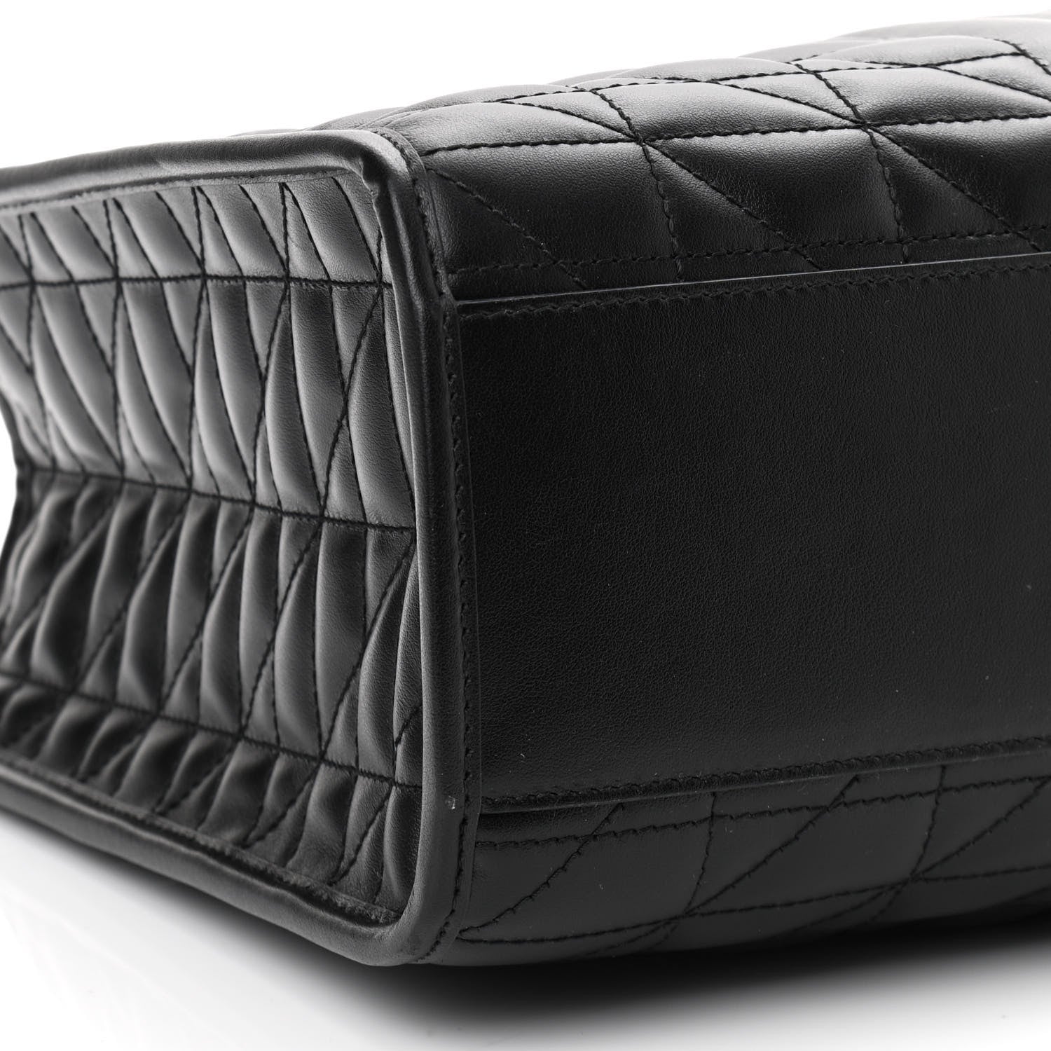 Gucci Calfskin Matelasse Aria Medium GG Marmont Shoulder Tote Black 8 of 9