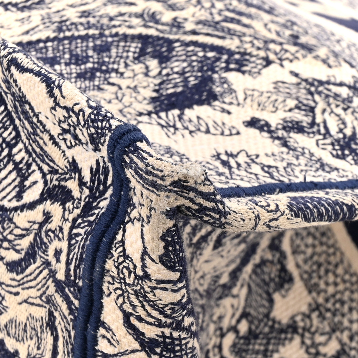 Christian Dior Canvas Embroidered Large Dioriviera Toile De Jouy Book Tote Blue 13 of 14