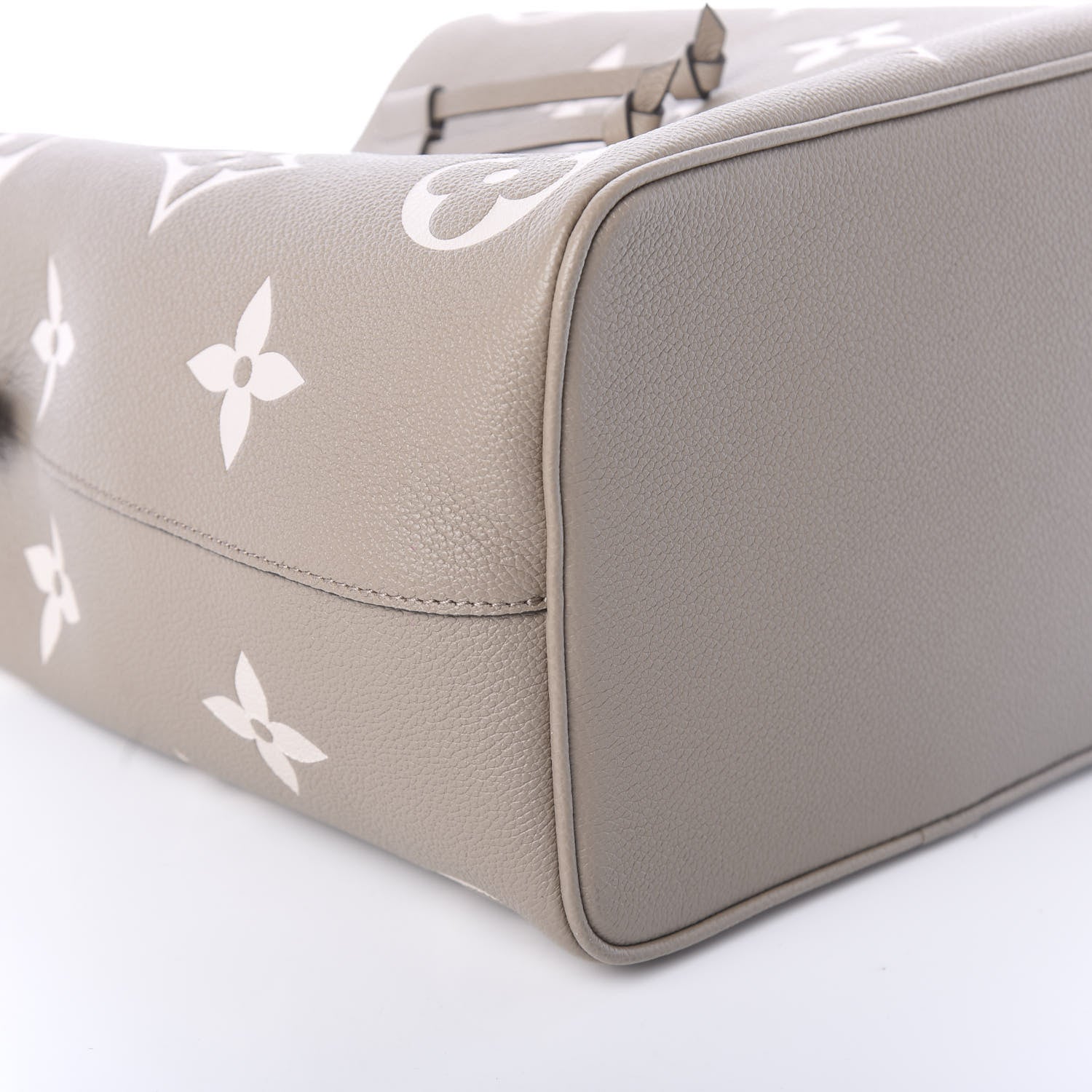 Louis Vuitton Empreinte Monogram Giant Neonoe MM Tourterelle Creme 9 of 10