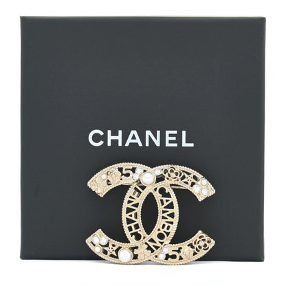 Chanel Crystal Pearl Chanel Charms CC Logo Brooch Gold 5 of 5