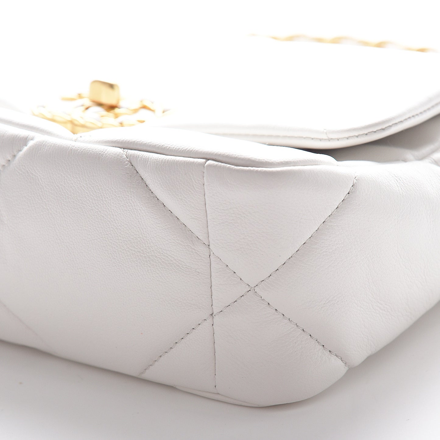 Goatskin Quilted Medium 19 Flap White