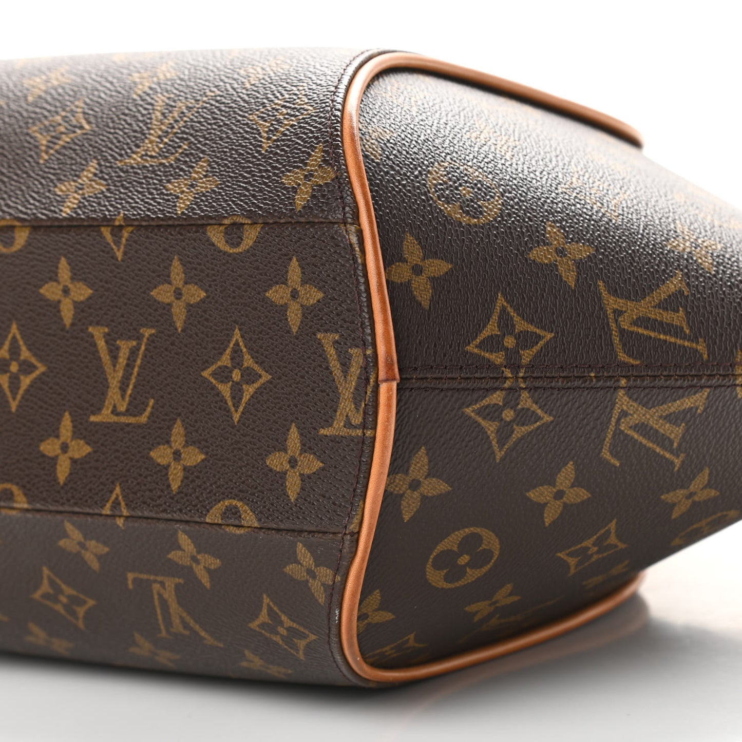 Monogram Ellipse MM