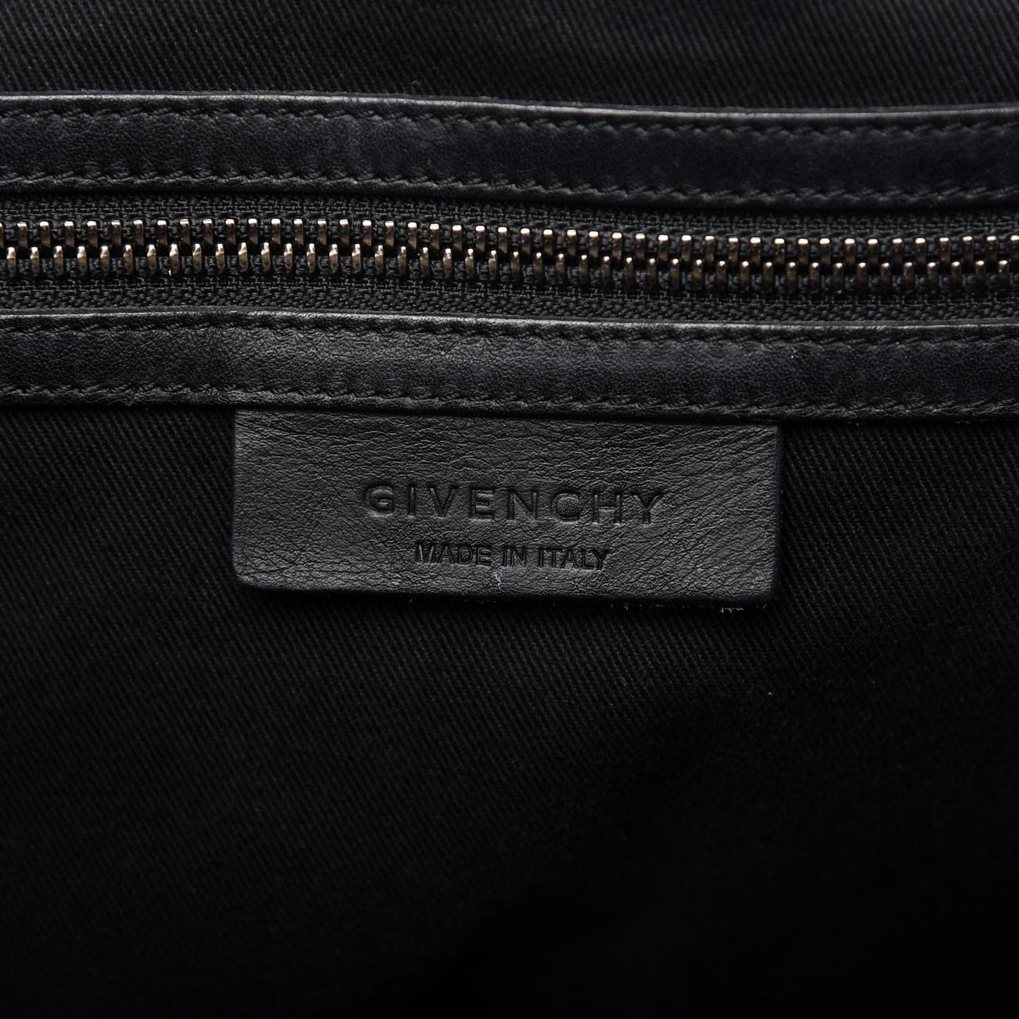 Nubuck Crocodile Embossed Medium Antigona Washed Black