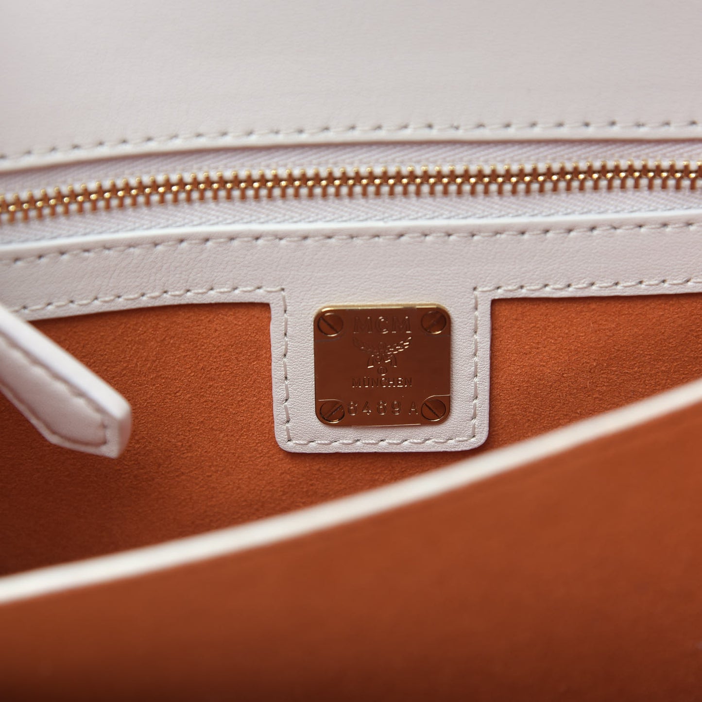 Visetos Small Patricia Crossbody Bag White