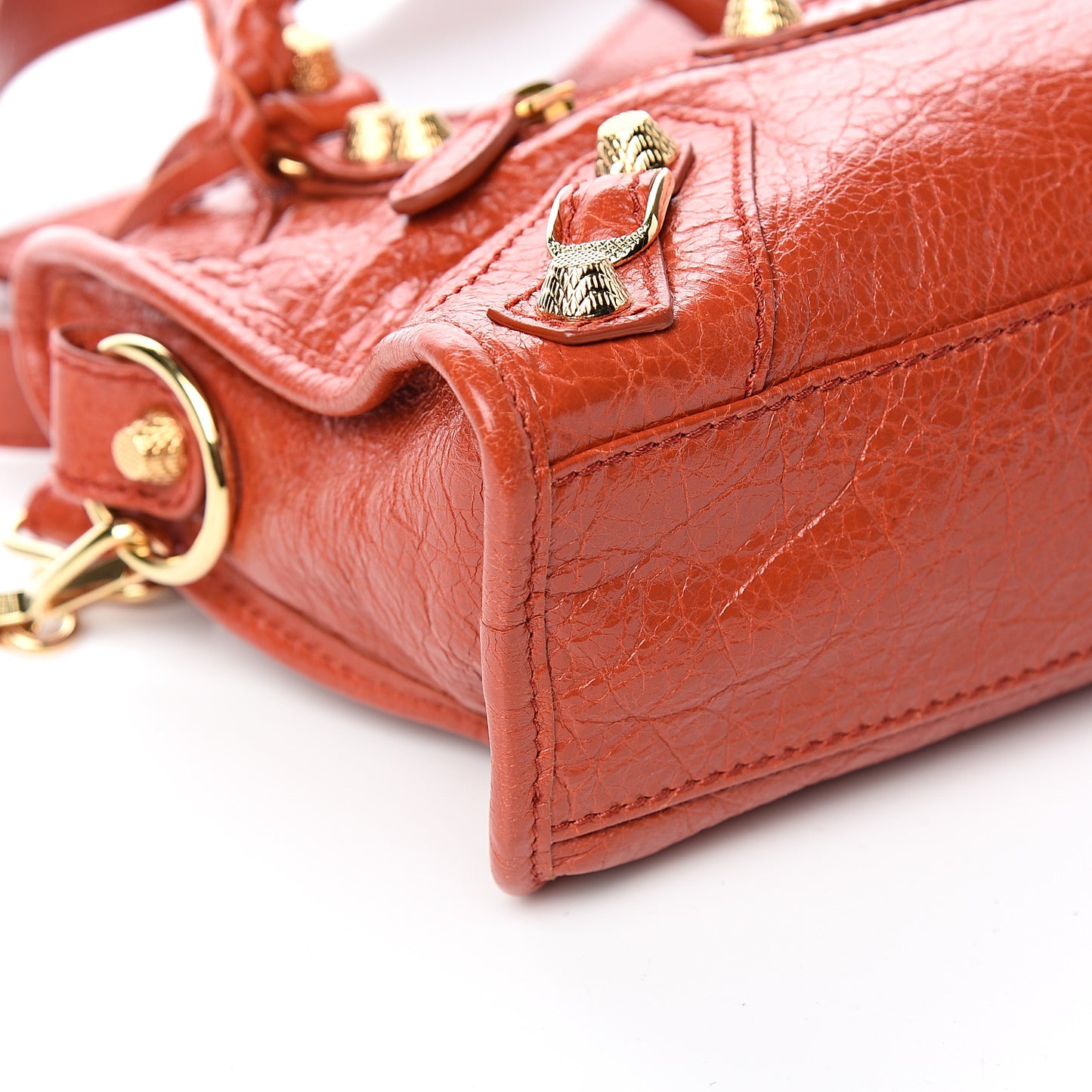 Agneau Giant 12 Gold Hardware Mini City Rouge Ambre