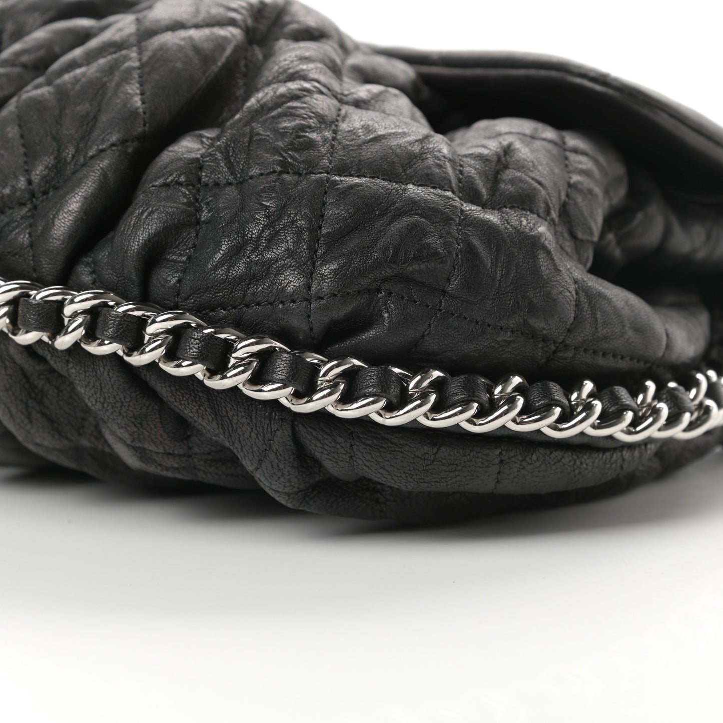 Washed Lambskin Quilted Medium Chain Around Messenger Black