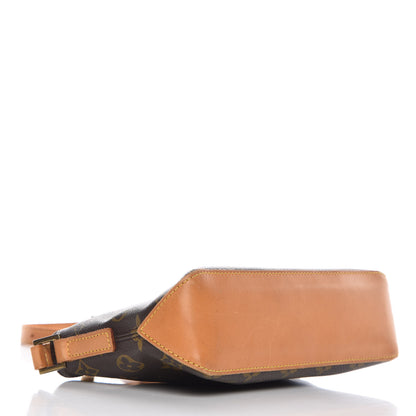 Louis Vuitton Monogram Trotteur 4 of 9