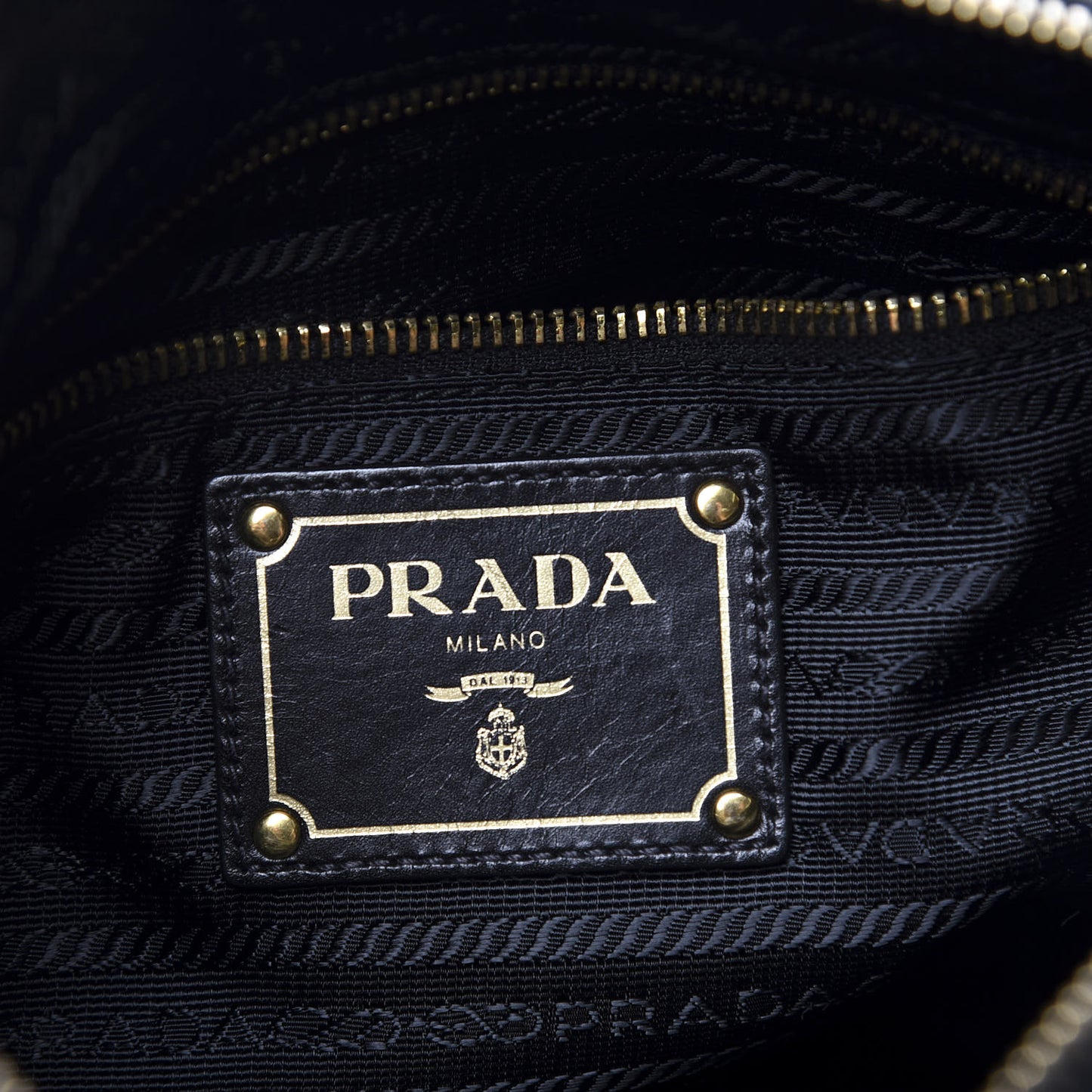 Tessuto Nylon Saffiano Logo Messenger Bag Black