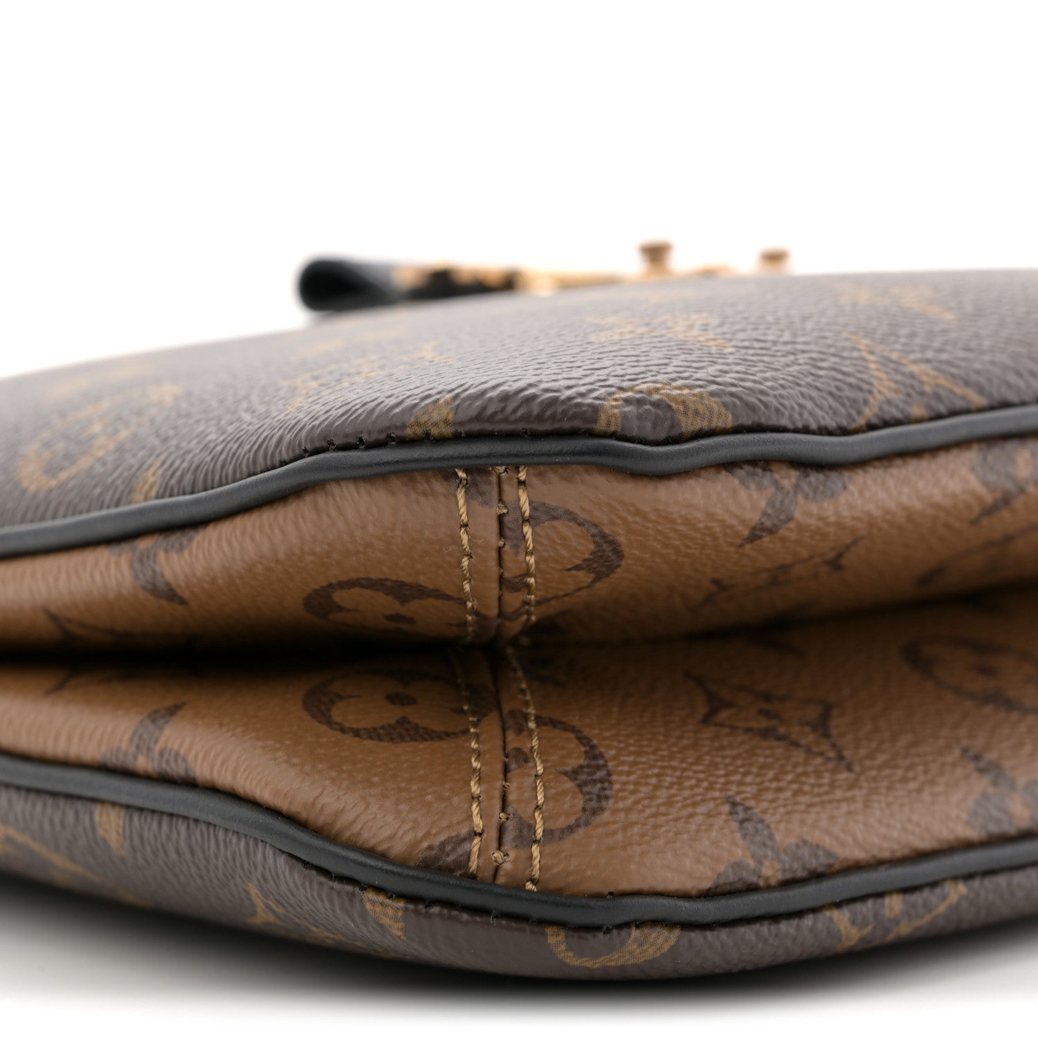 Louis Vuitton Reverse Monogram Twinny 8 of 11