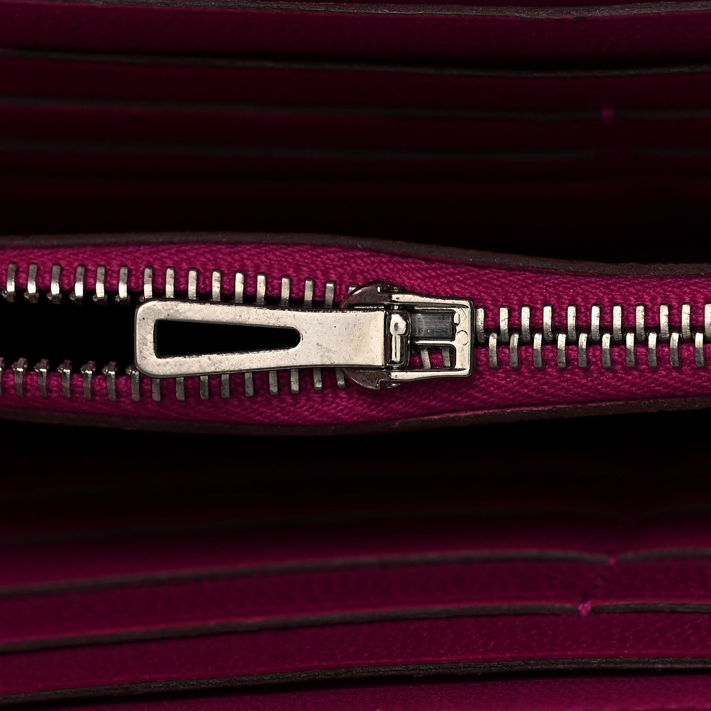Shiny Alligator Constance Long Wallet Rose Scheherazade