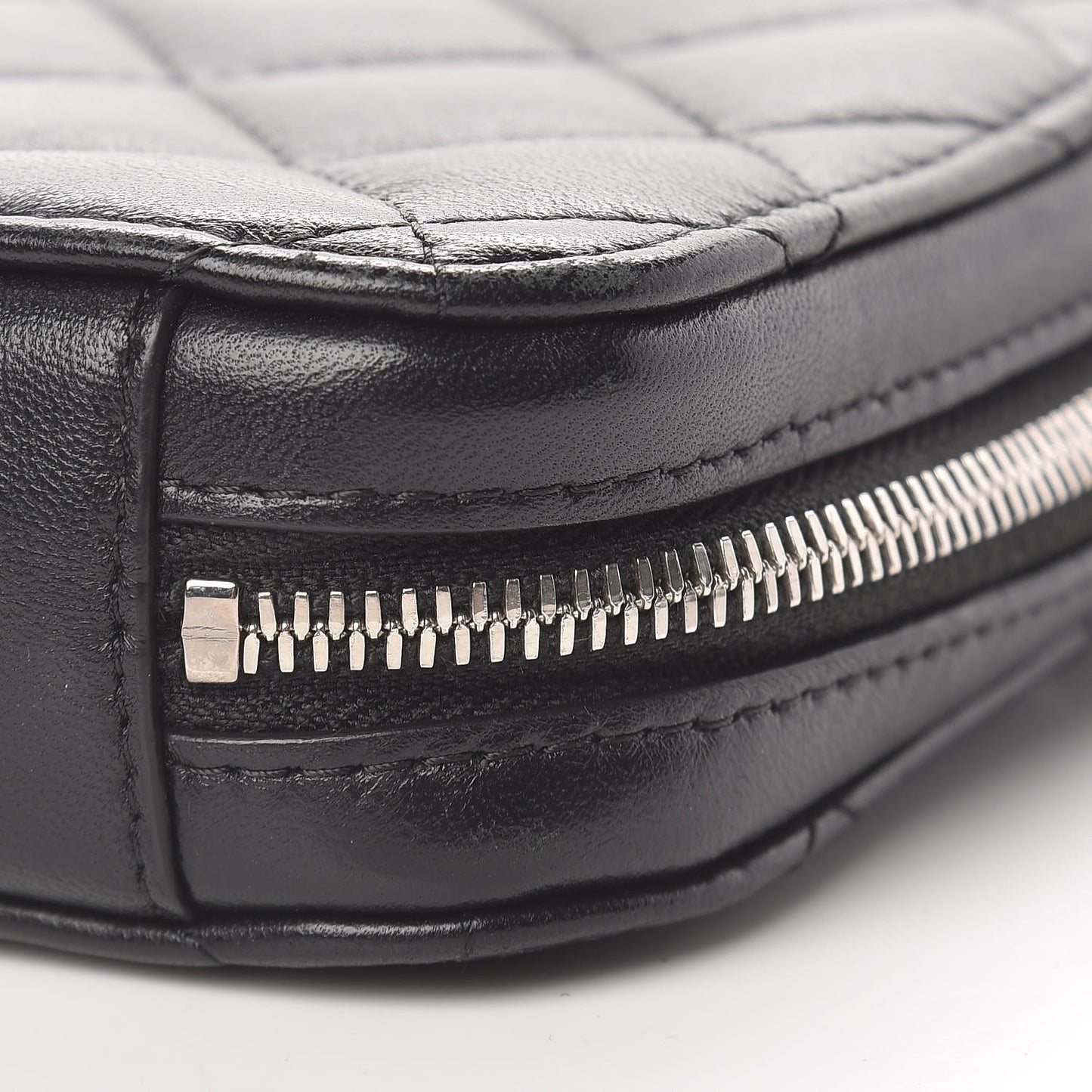 Lambskin Quilted Zip Phone Case Black