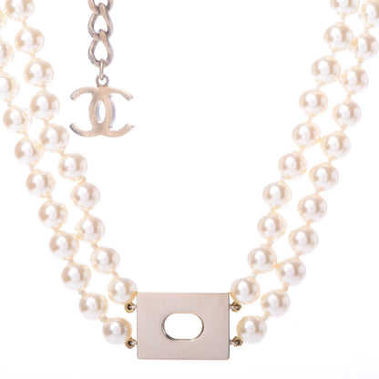 Chanel Pearl CC Short Necklace 3 of 4