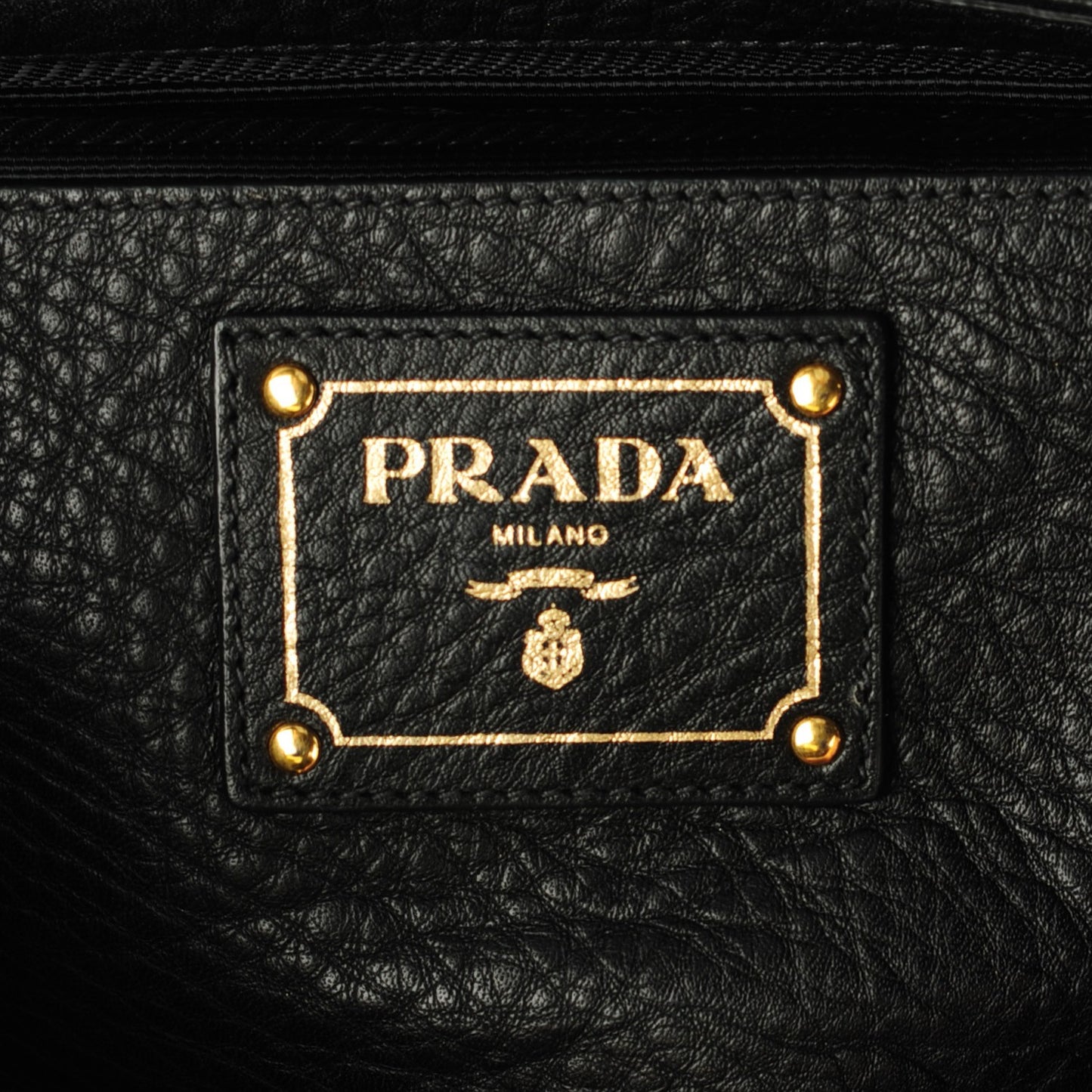 Vitello Daino Side Zip Shopping Tote Nero Black