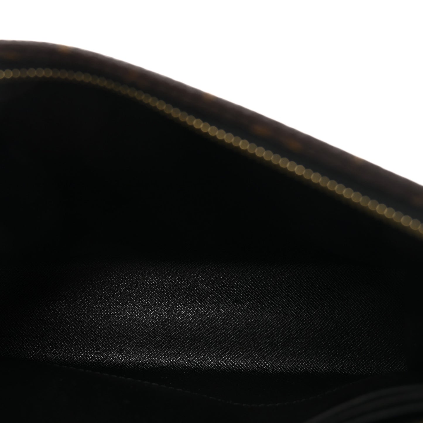 Monogram Poche Toilette NM