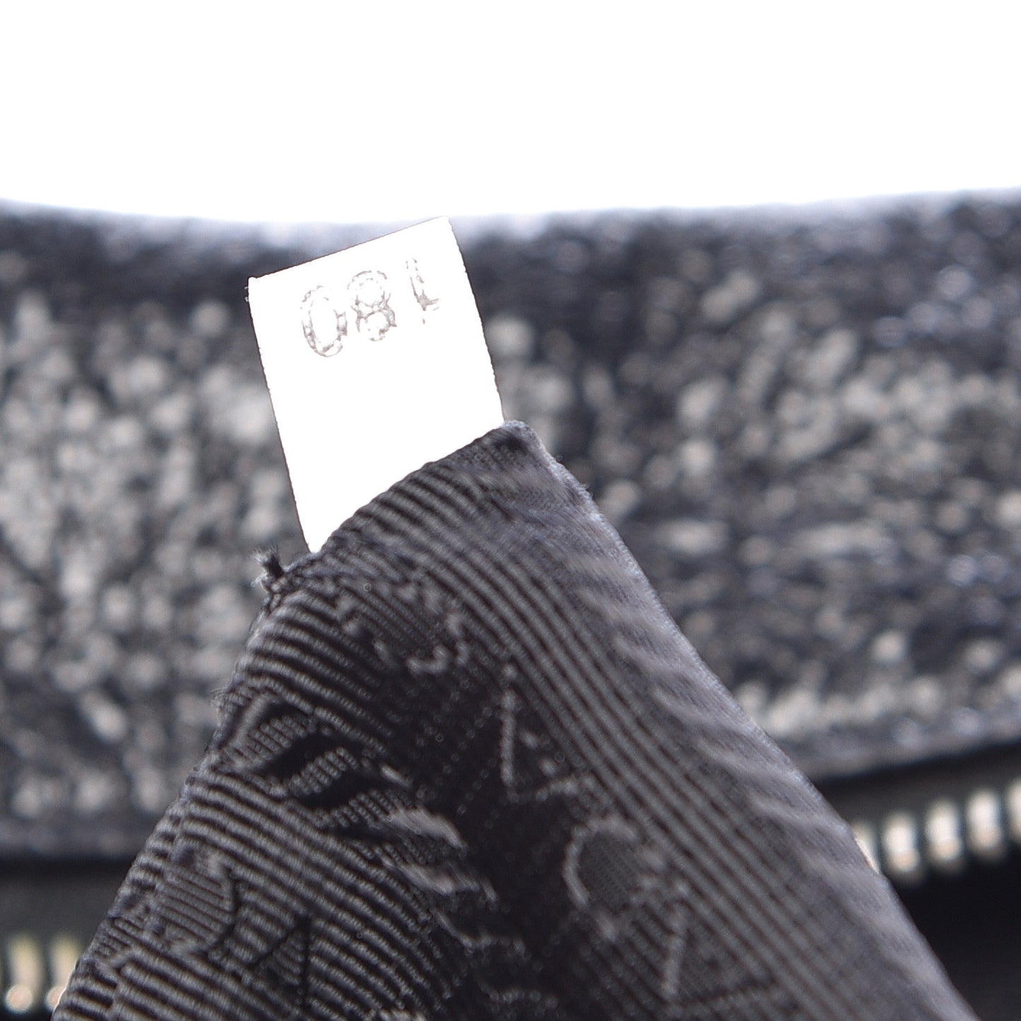 Cervo Lux Chain Shoulder Bag Black