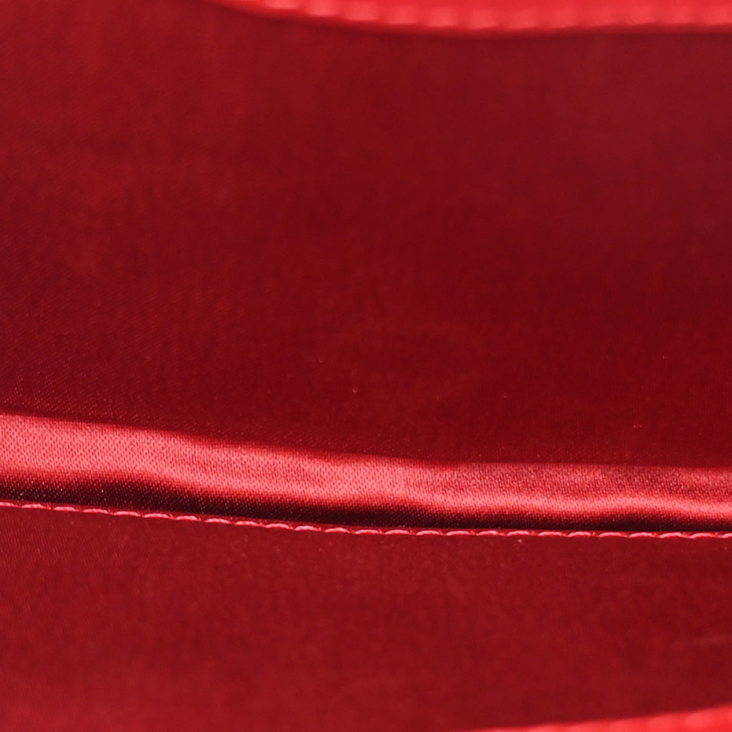 Patent Calfskin Quilted Brilliant East West Flap Clutch Red