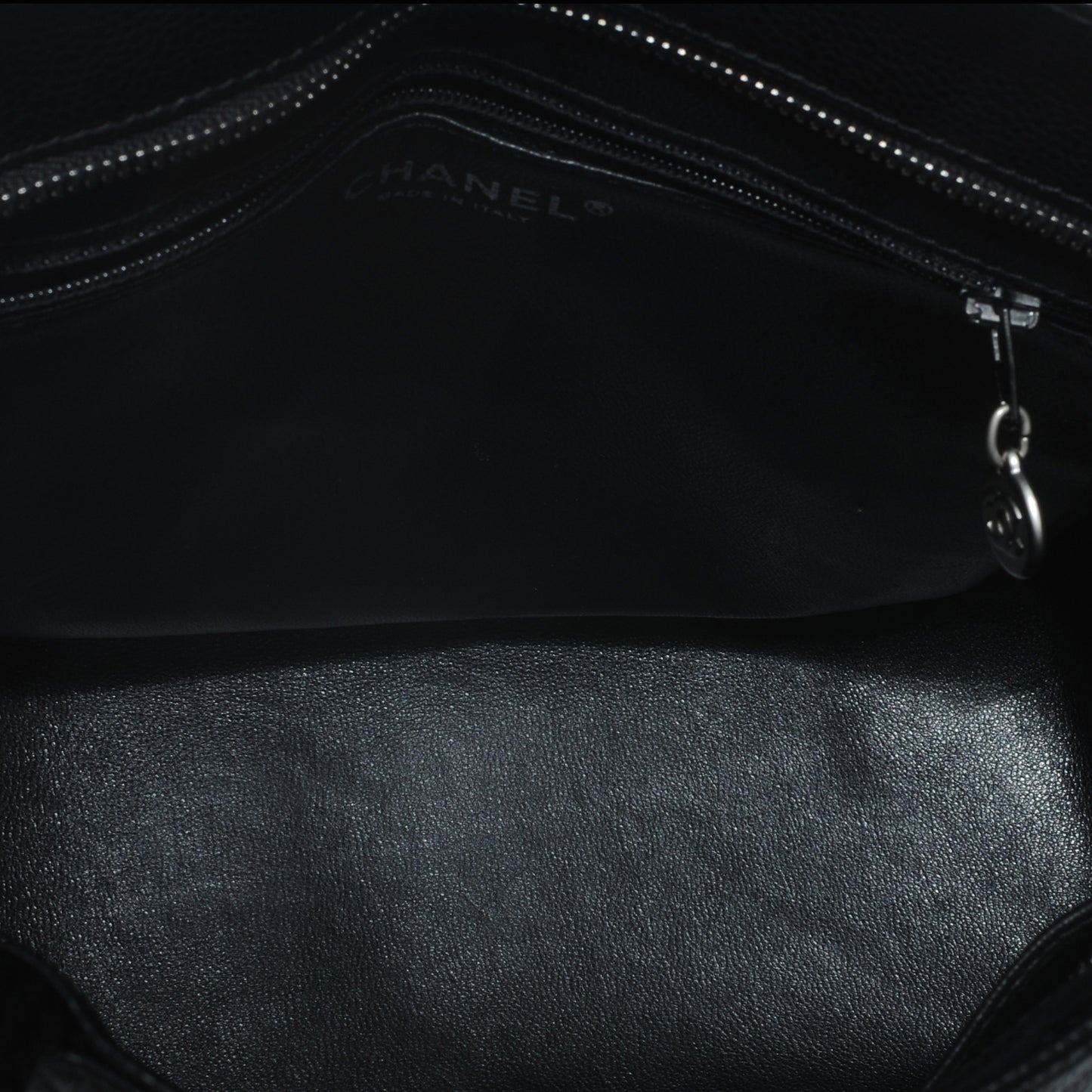 Caviar Medallion Tote Black