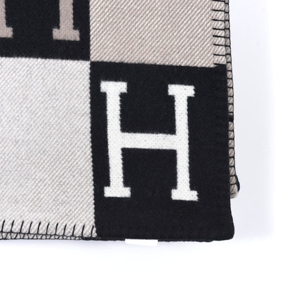 Hermes Wool Cashmere Avalon III Blanket Ecru Black 4 of 4