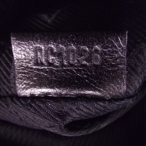 Lambskin Riveting Black