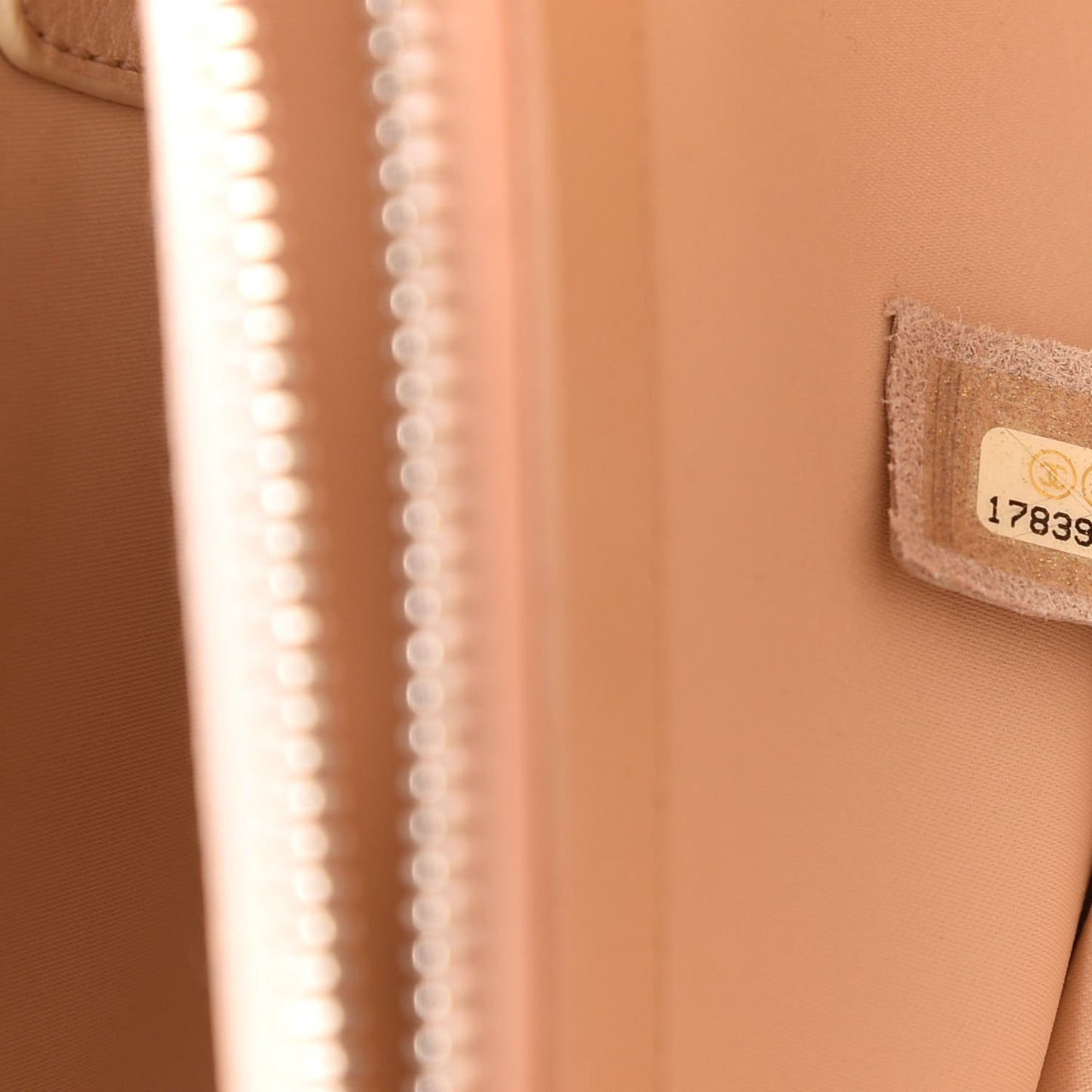 Caviar Quilted Grand Shopping Tote GST Beige Clair