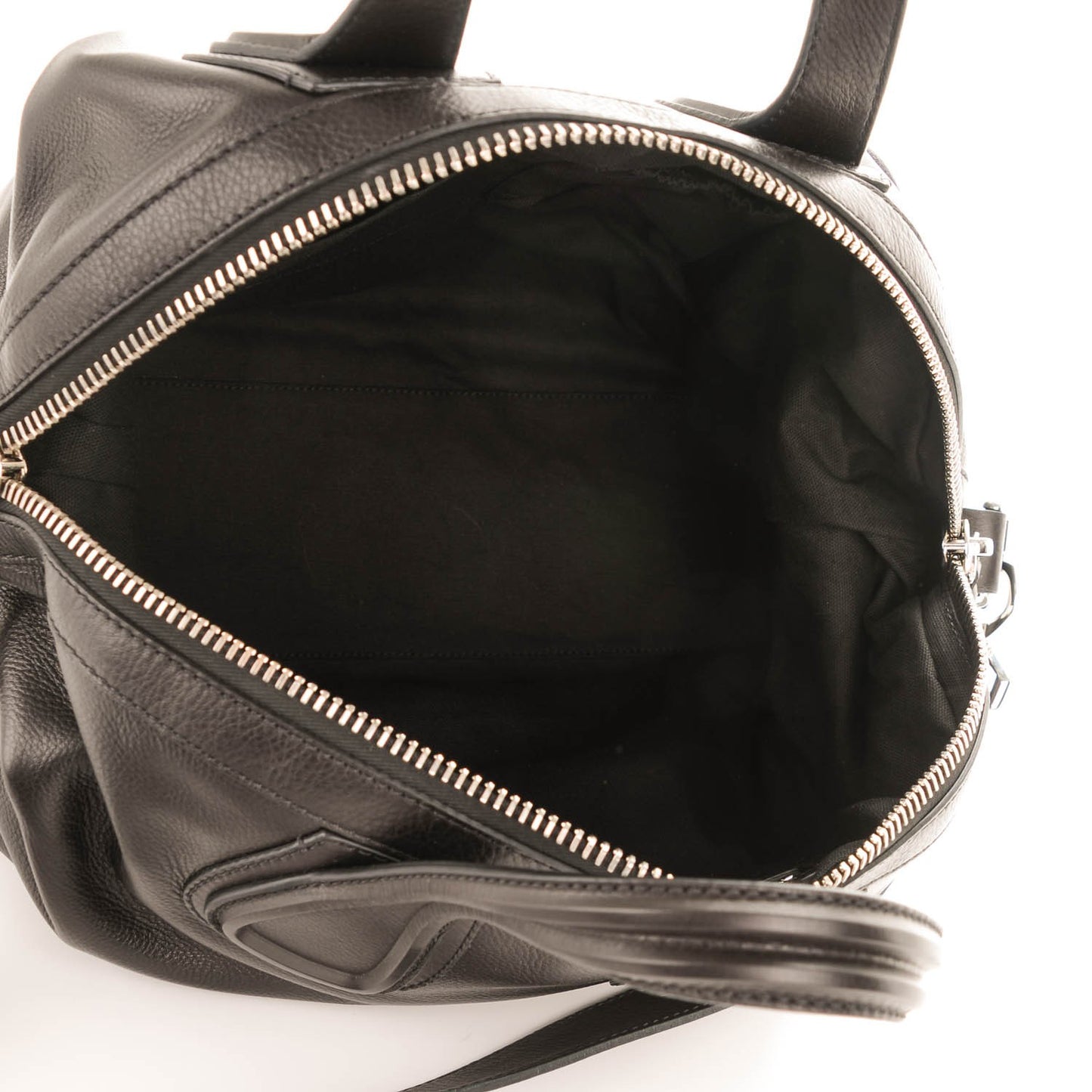 Waxy Grained Calfskin Medium Nightingale Black