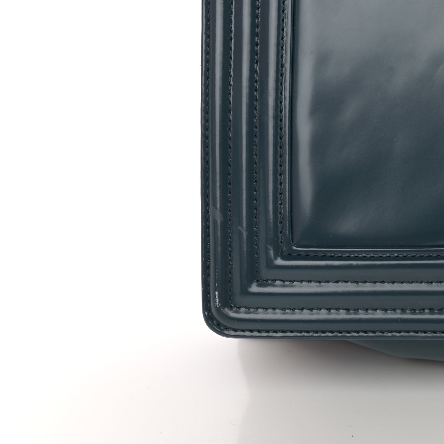 Glazed Calfskin New Medium Boy Flap Blue