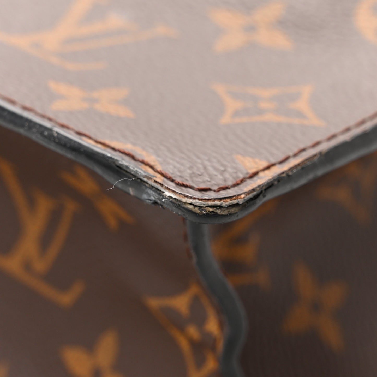 Monogram Solar Ray Sac Plat